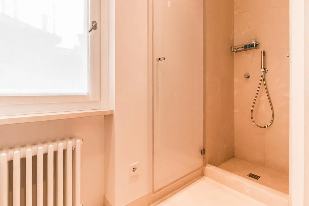 Belle Arti Otel Bergamo Konukevi
