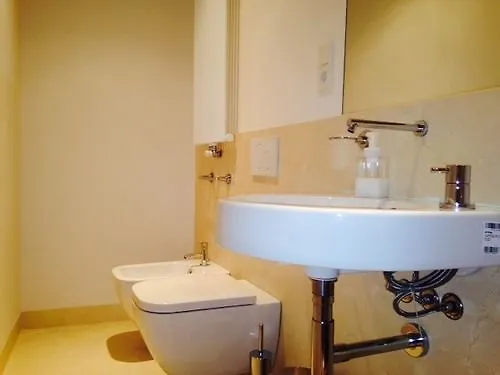 Belle Arti Otel Bergamo 2*,